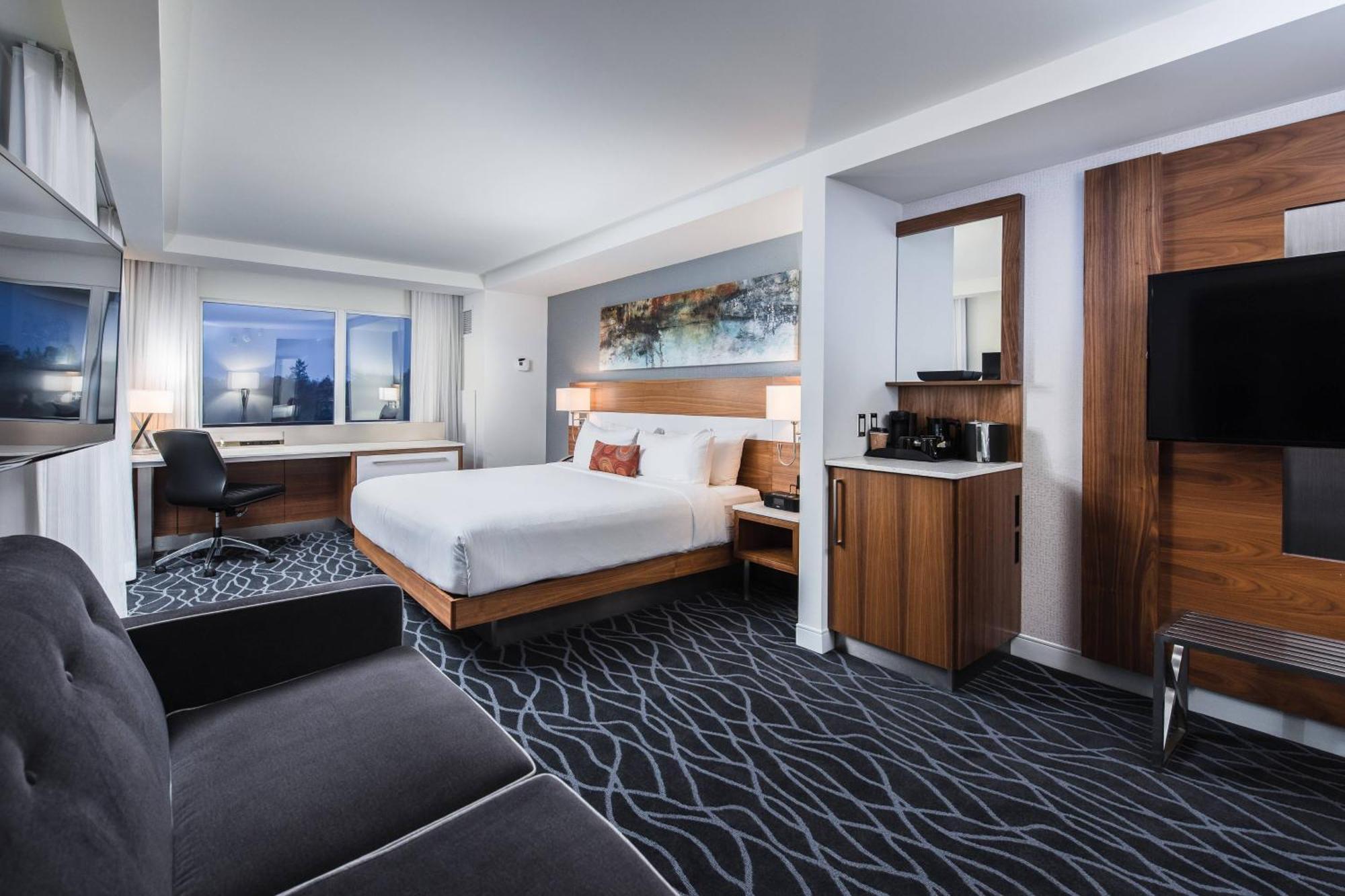 Delta Hotels By Marriott Уотърлу Екстериор снимка